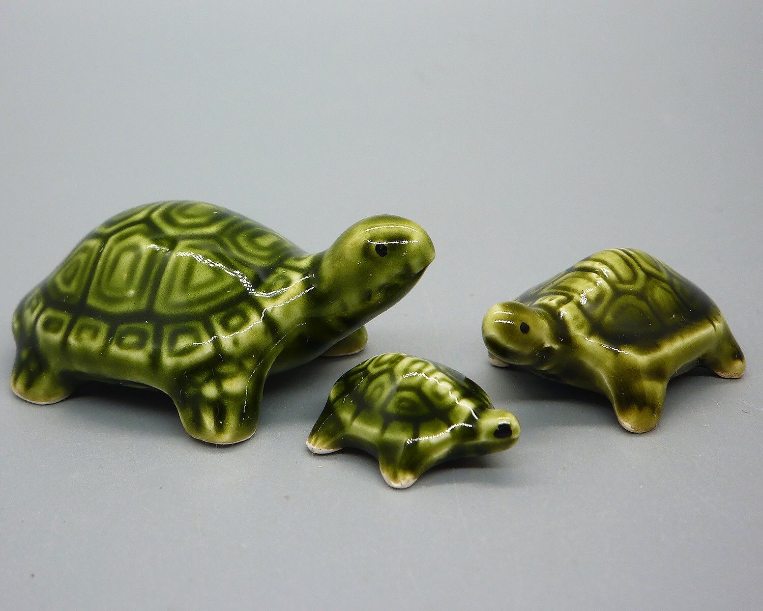 Frisco Golden Gate Ceramic Japan 3-Piece Miniature Turtle Figurine Family Frisco Golden Gate Ceramic Japan 3-Piece Miniature Turtle Figurine Family