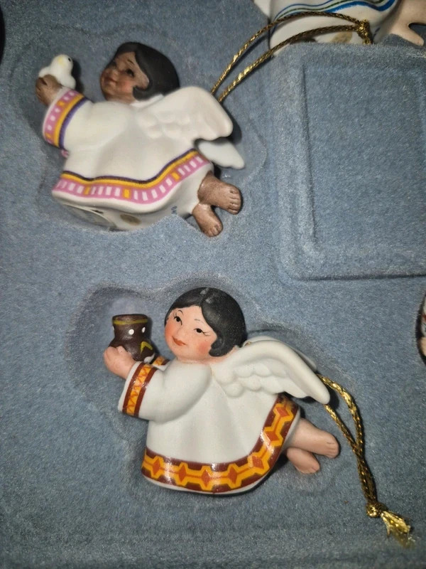 5 piece Vintage 1983 Avon ornament collection in box 5 piece Vintage 1983 Avon ornament collection in box