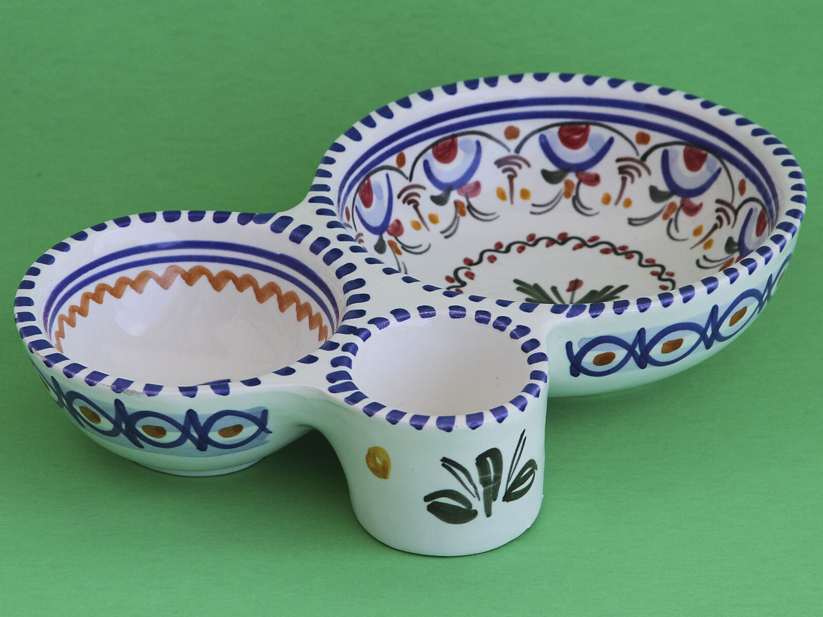 De La Cal Puente Olive Bowl from Spain Hand Crafted / Painted Vintage Ceramic De La Cal Puente Olive Bowl from Spain Hand Crafted / Painted Vintage Ceramic