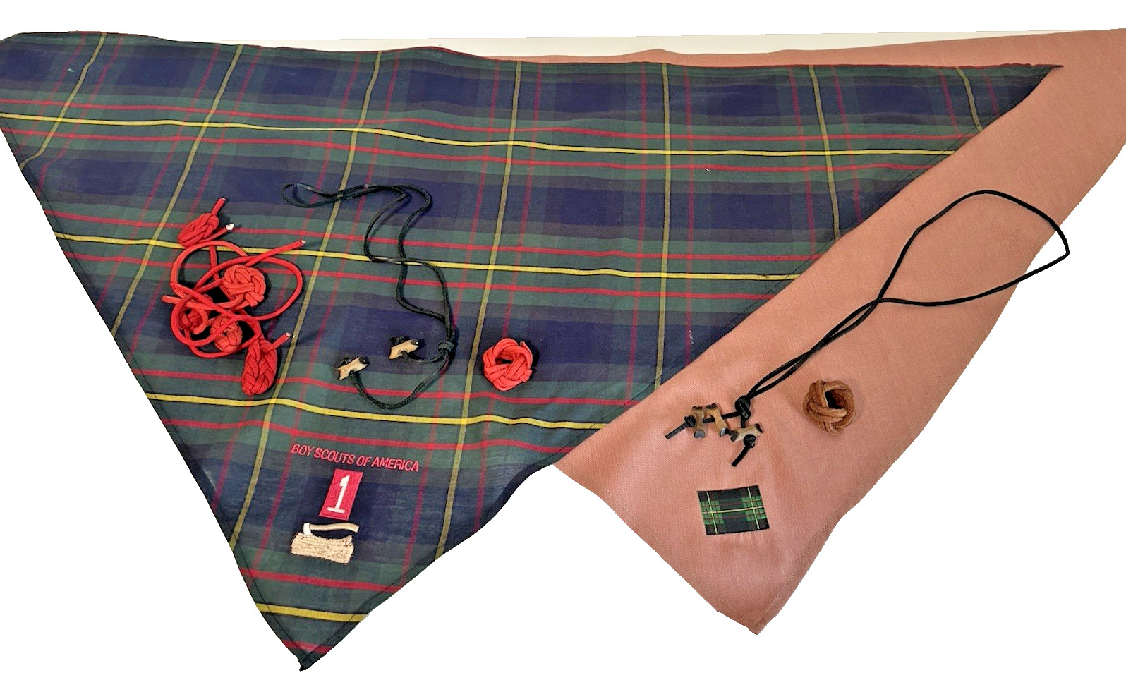 BSA Wood Badge Neckerchiefs, Beads, Woggles Participant And Staff Guide Troop 1 BSA Wood Badge Neckerchiefs, Beads, Woggles Participant And Staff Guide Troop 1