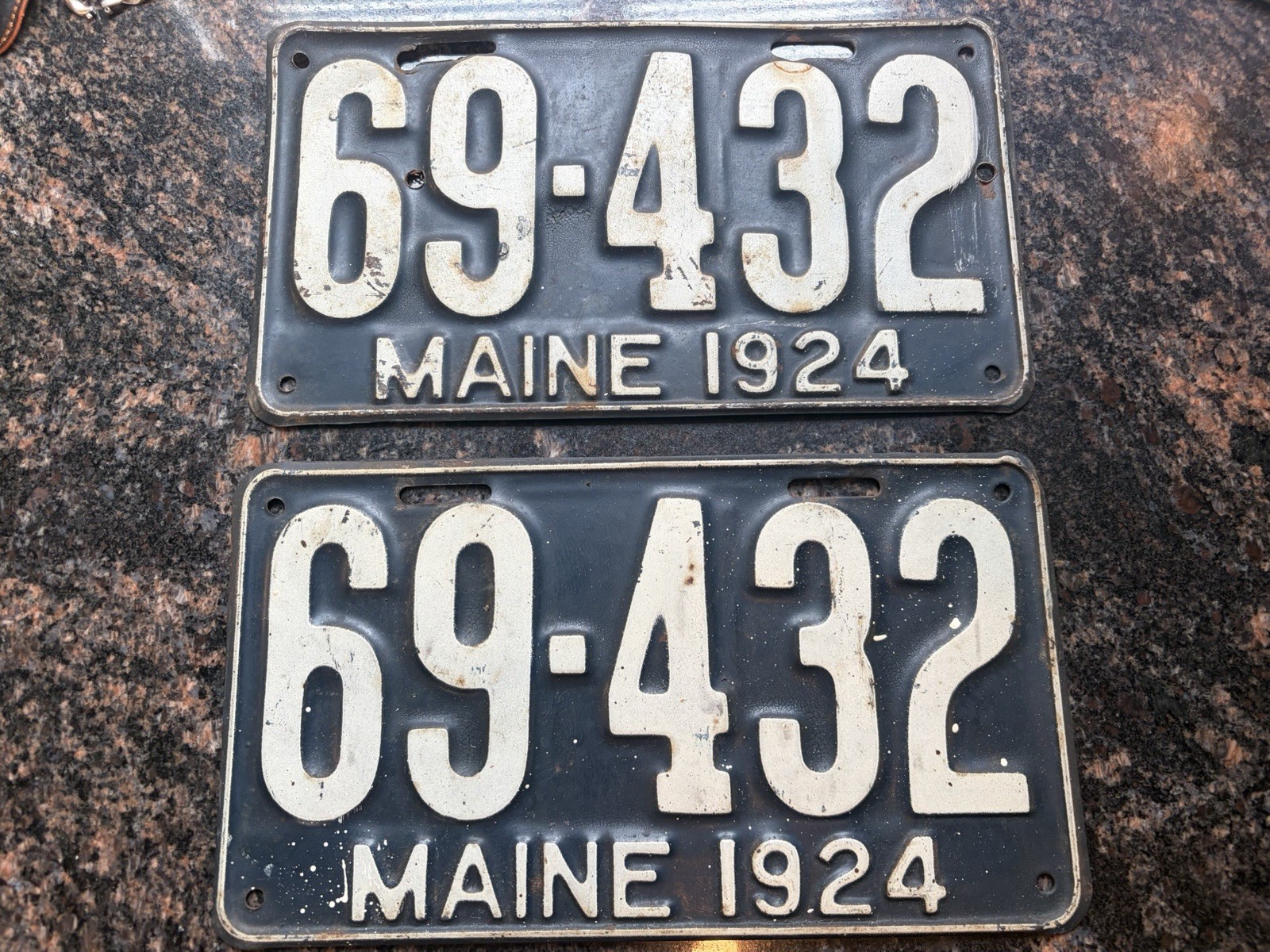 Matched Pair Of Vintage 1924 Maine  License Plates 