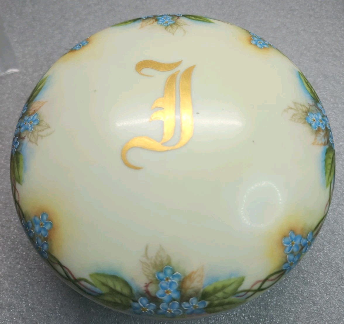 Antique Limoges T&V France Porcelain Floral Vanity/Powder Dresser Bowl 7.5 Antique Limoges T&V France Porcelain Floral Vanity/Powder Dresser Bowl 7.5