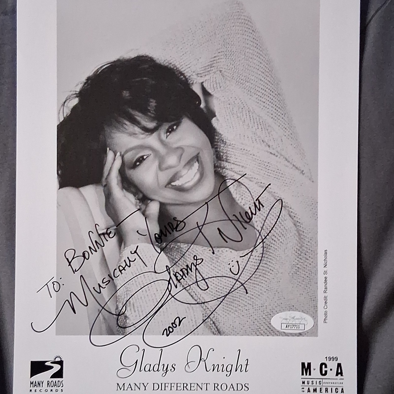 Gladys Knight signed 8x10 photo JSA Vintage