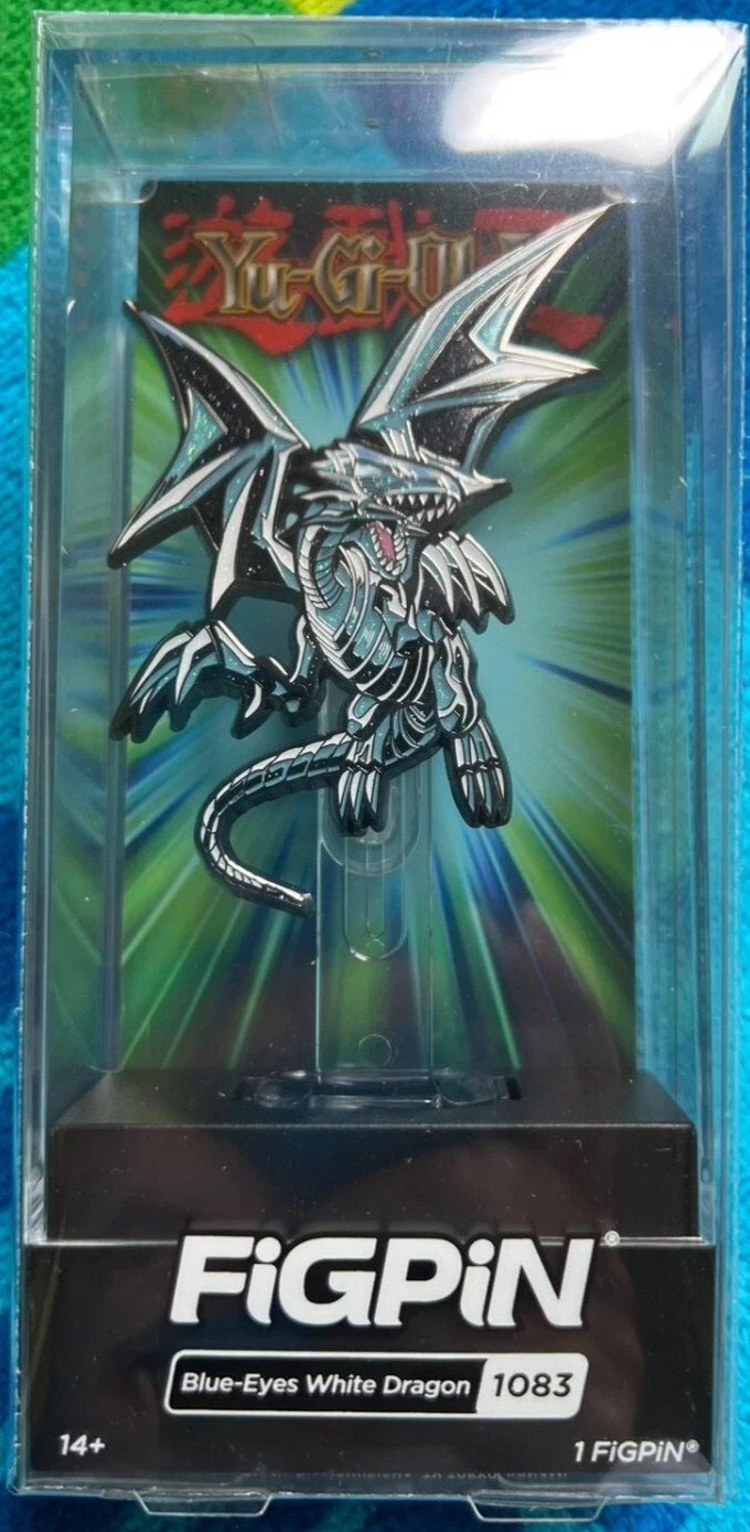 FiGPiN Yu-Gi-Oh Blue-Eyes White Dragon #1083 Glitter Evend Exclusive 1000 LE