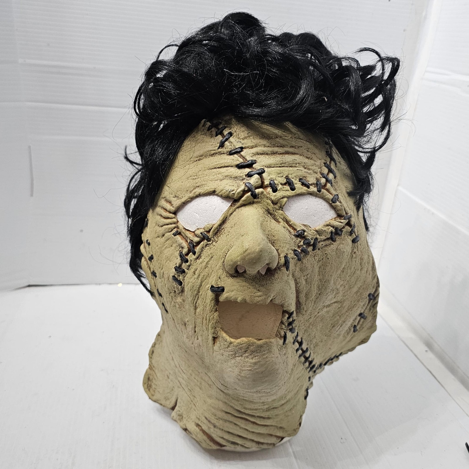 Vintage 1997 Don Post Leatherface Mask Texas Chainsaw Massacre River City Tag... Vintage 1997 Don Post Leatherface Mask Texas Chainsaw Massacre River City Tag...