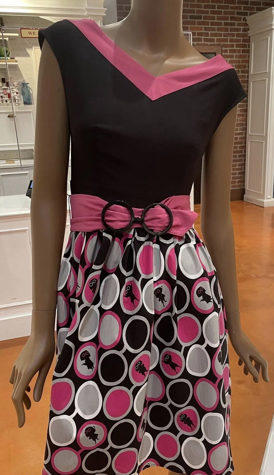 NWT Disney Dress Shop Incredibles Edna Mode Dress