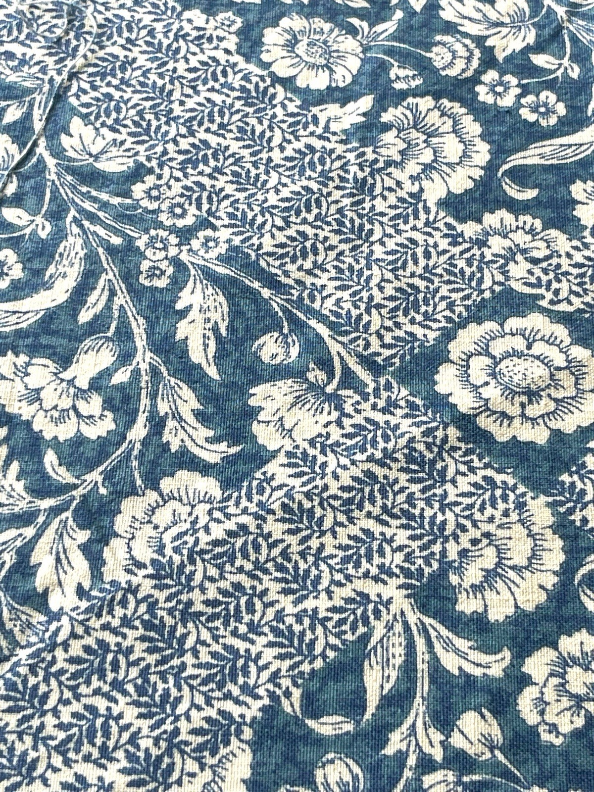 Vintage Bloomcraft Blue Cream Floral Screen Print Fabric 37 x 52 DuPont Zepel