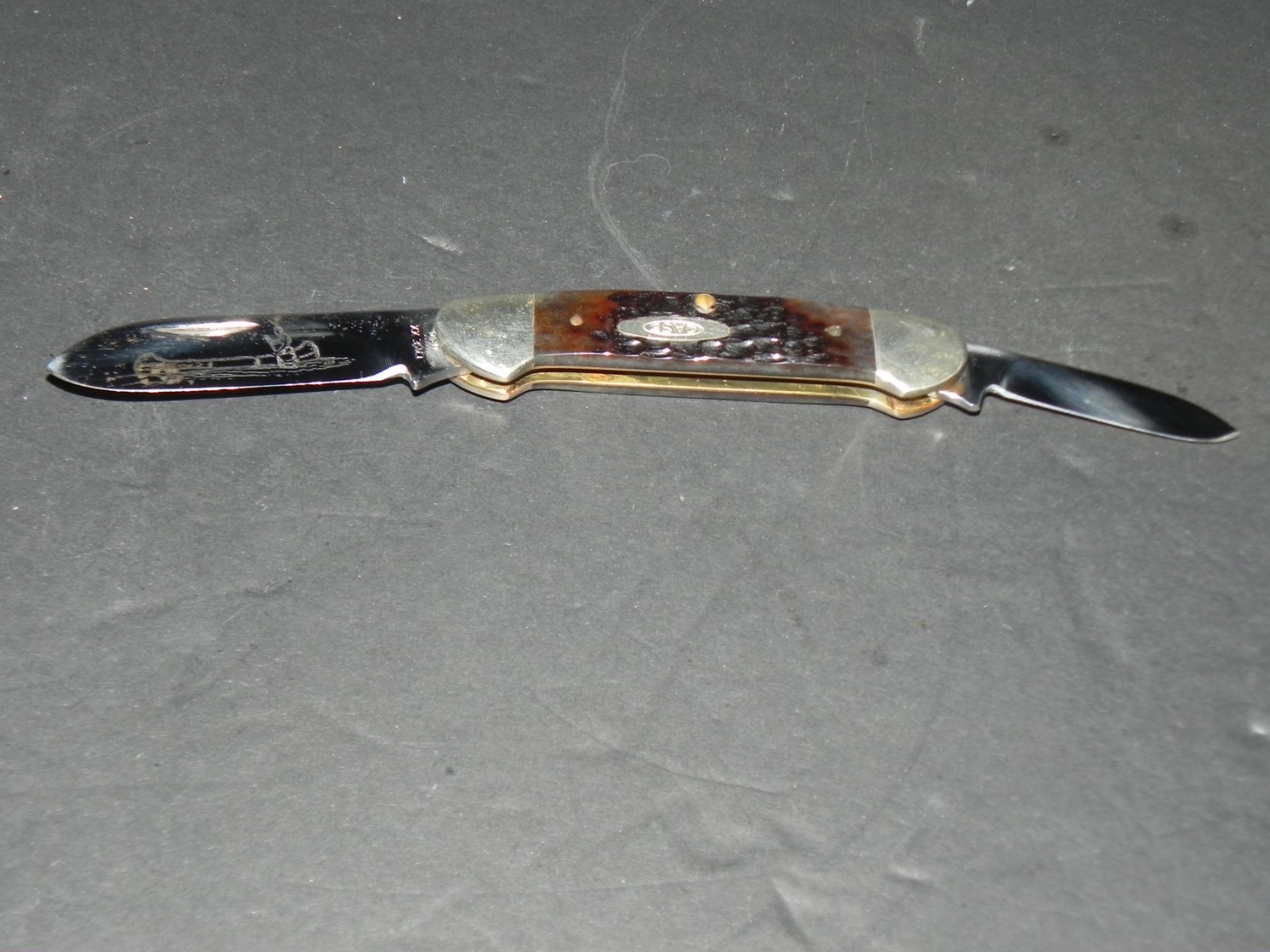 w1 Case XX USA 62131 Etched Canoe 5 Dot 1985 Bone 2 Blade Pocket Knife