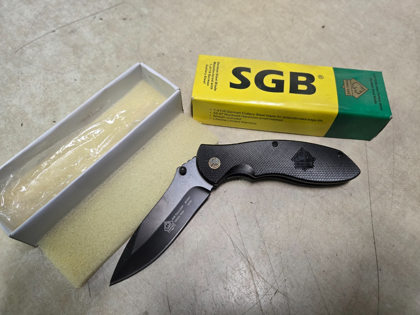 PUMA SGB Pounce3507 Pocketknife German Steel Drop Point Plain Edge Manual Black