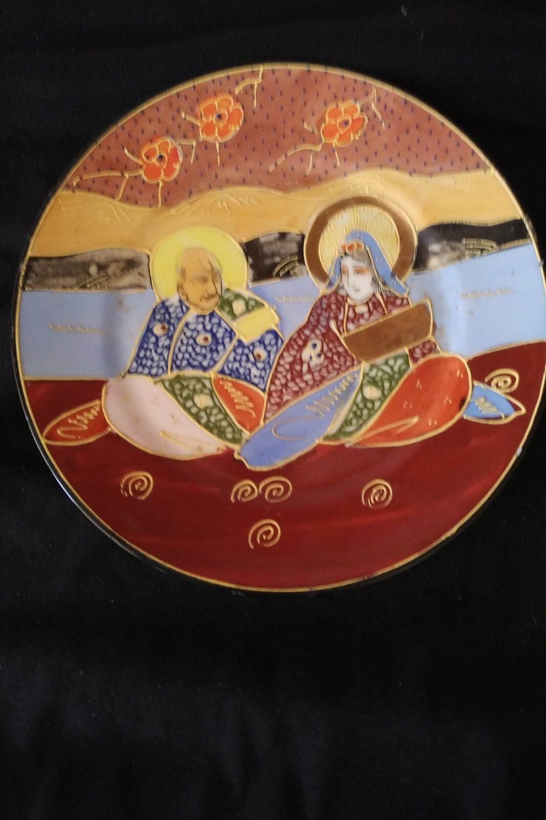 Vintage Japanese Asian Satsuma Moriage Cabinet Decorative Plate Dish Figural