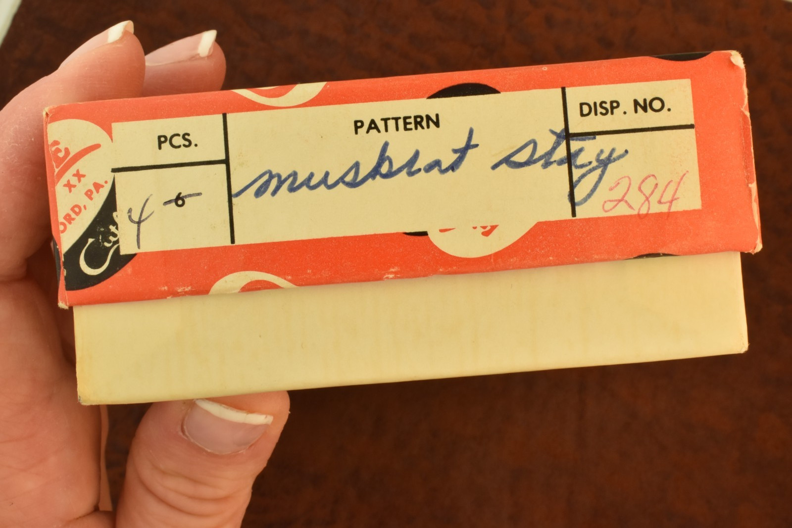 VINTAGE 1940-85 ORIG. CASE XX USA KNIFE PUMPKIN BOX GENIUNE STAG MUSKRAT (35556)