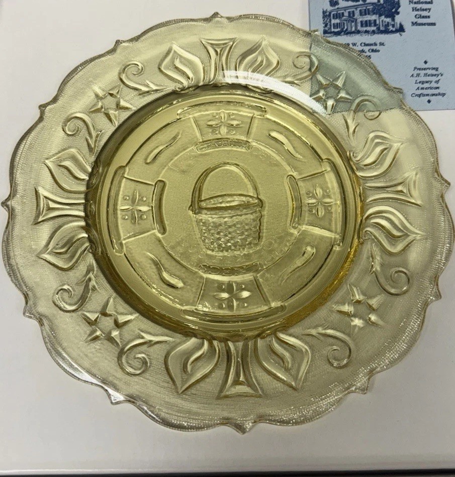Longaberger 1998 Yellow Heisey Dresden Tour Glass Plate