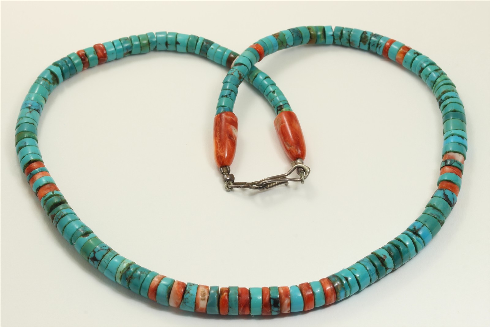 Vintage Santo Domingo Pueblo Turquoise Spiny Oyster Shell Heishi Bead Necklace