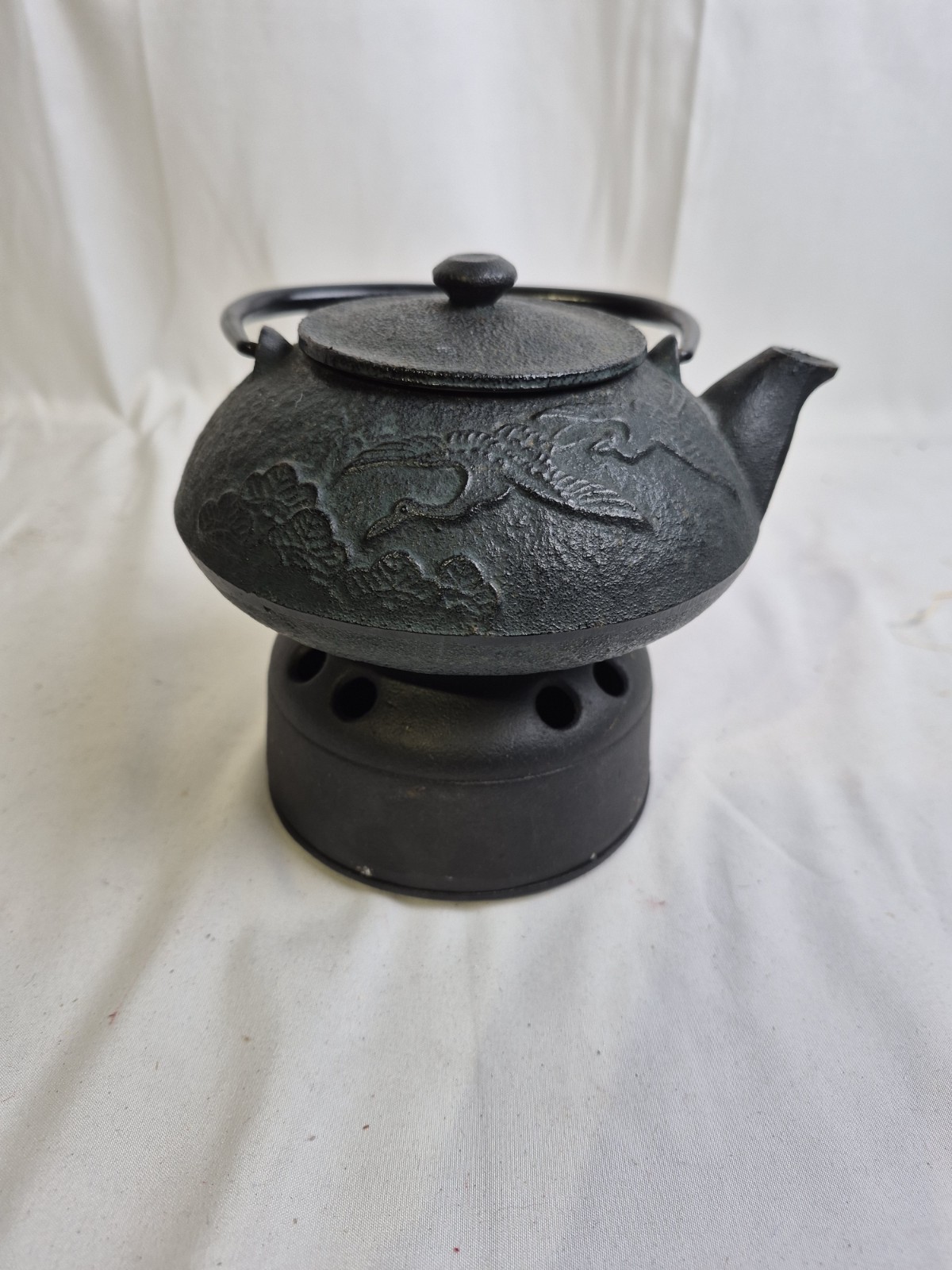 Antique Japanese Cast Iron Tetsubin Teapot Birds Black Tea Kettle w/ Base