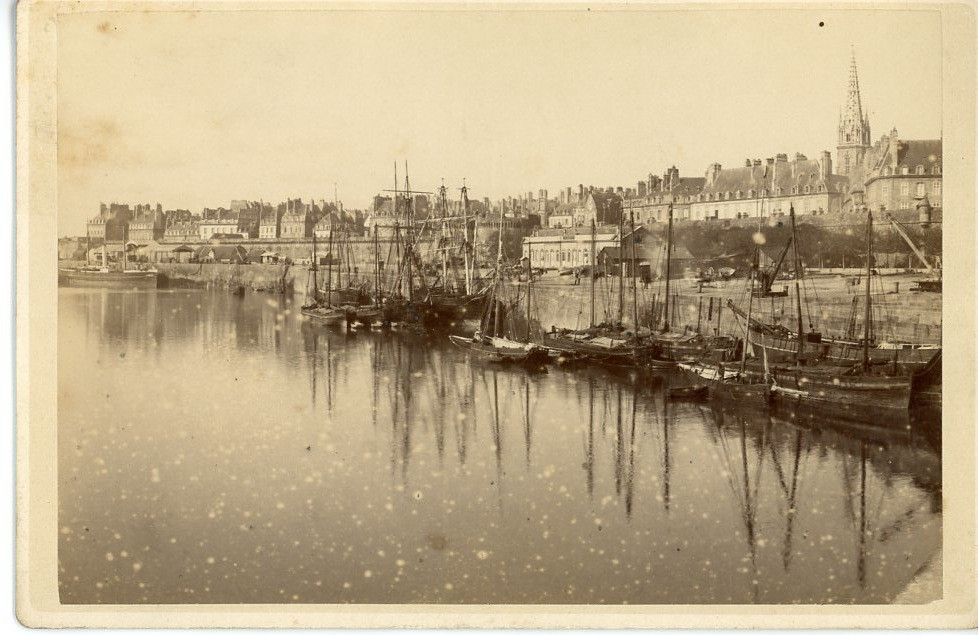 E.Oblin, France, Saint-Malo, Vue de Port vintage albumen print, cabinet card 