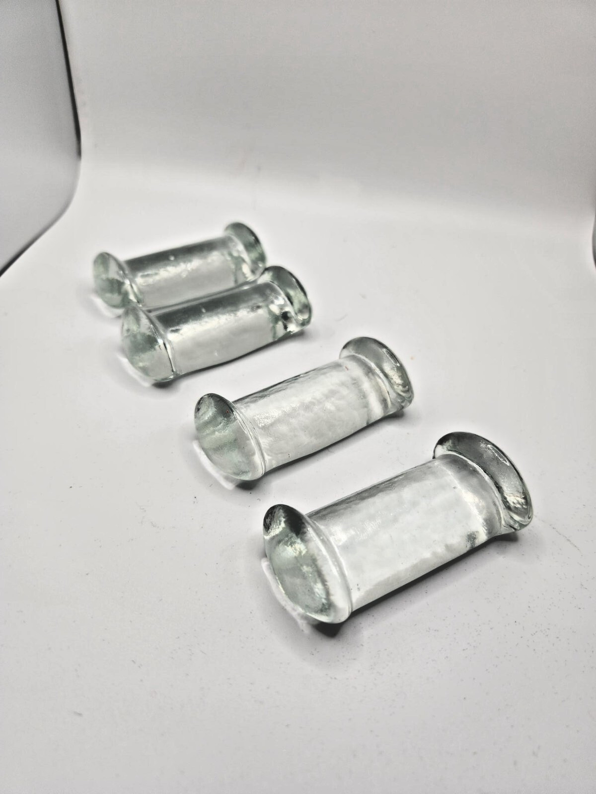 4 VTG Abbott Glass Knife Rest Set, table setting