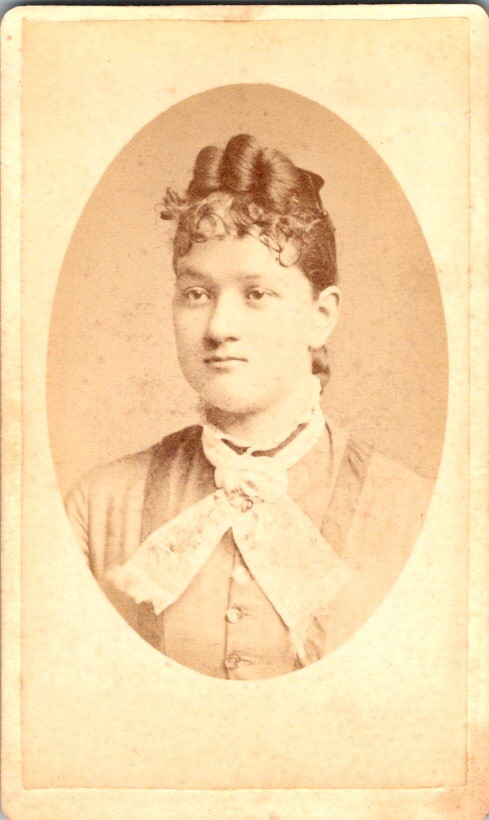 Carte de Visite c. 1880s Young Woman Elaborate Curls & Bow Jamestown NY