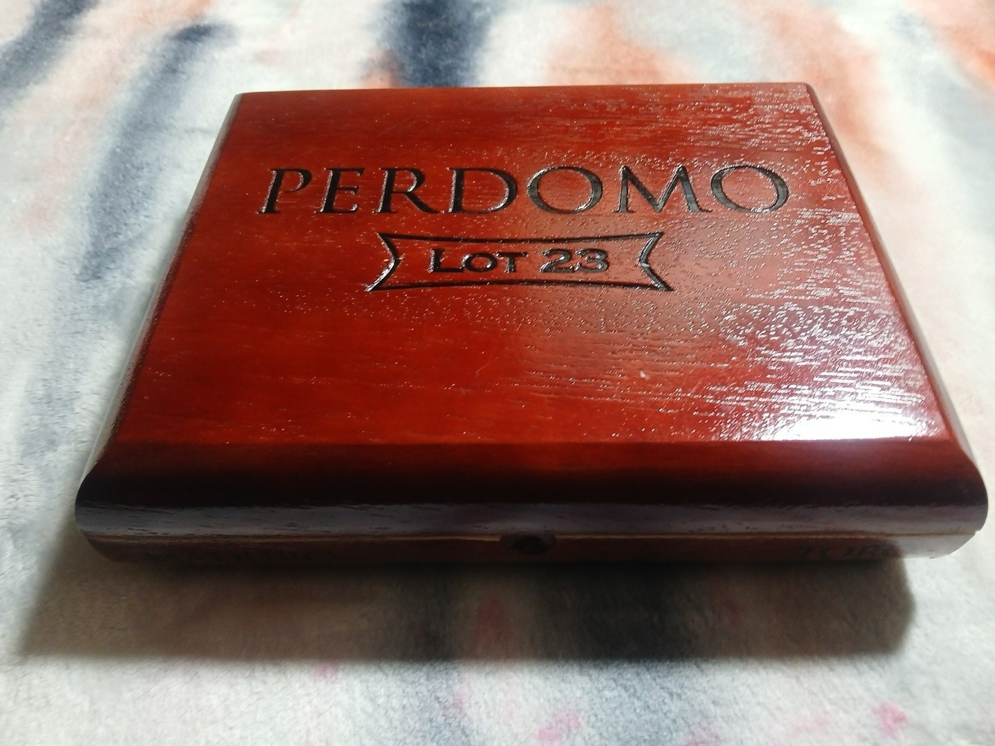  Perdomo Lot 23 Nicaraguan Wooden Cigar Case 9x7x2.5