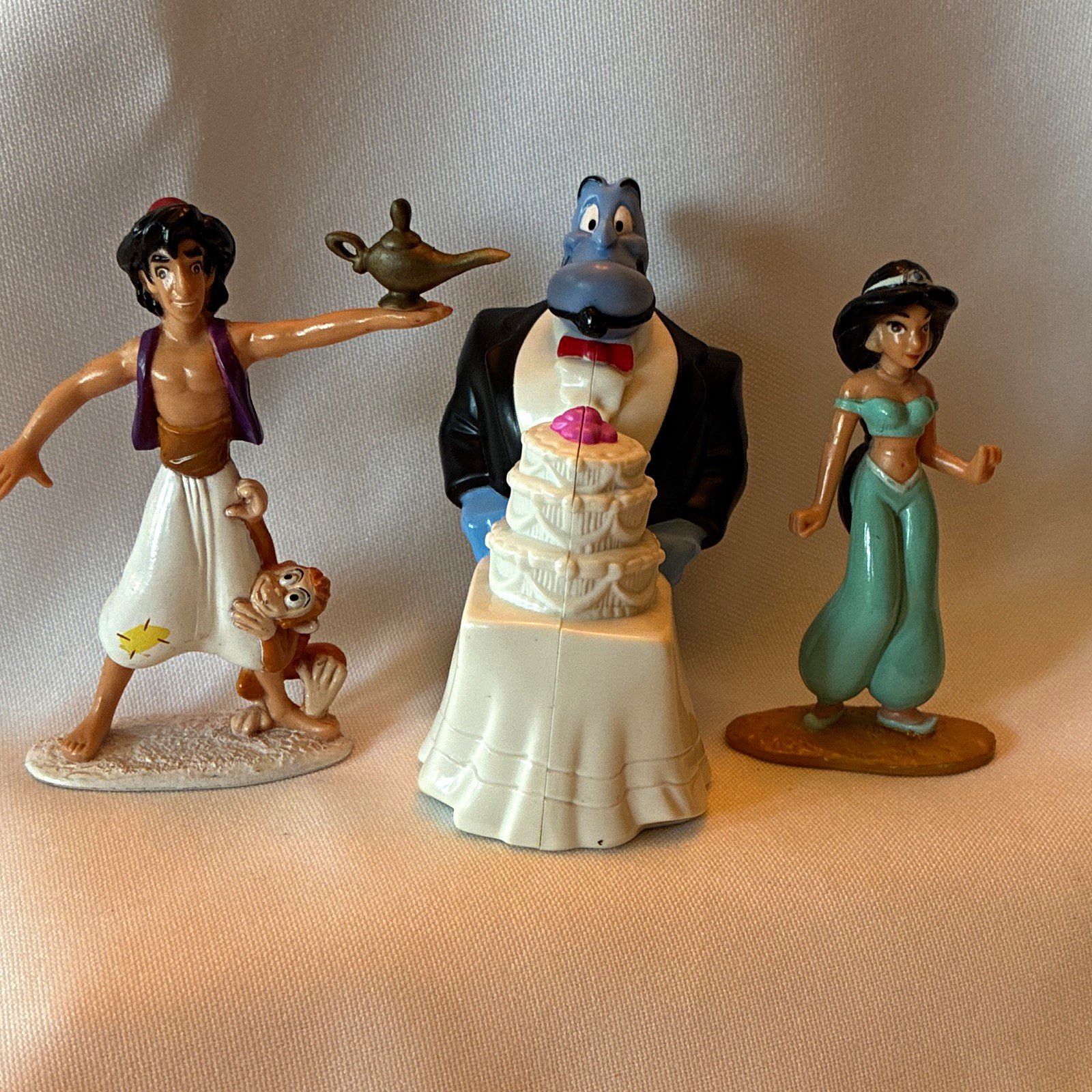 Disney Aladdin Jasmine & Genie Figurines Lot 4\