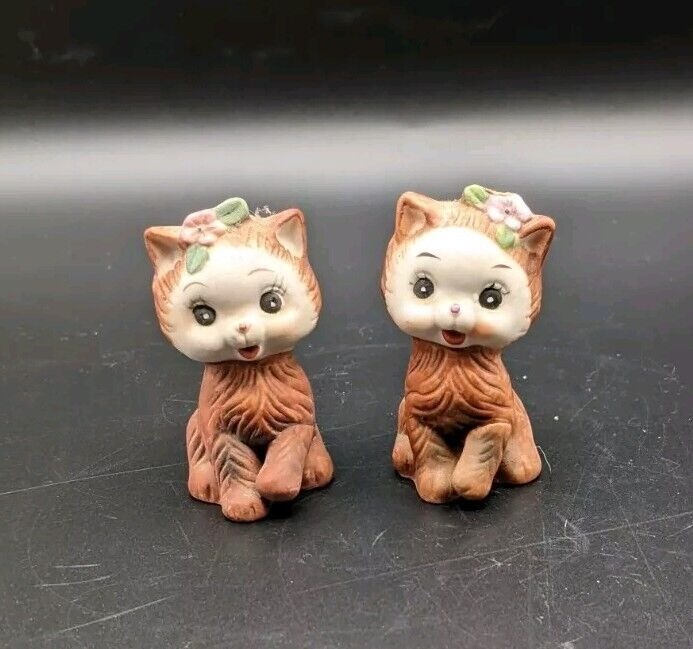 Vintage Cat Kitten Salt And Pepper Shakers Porcelain Figure Kitty 2.5