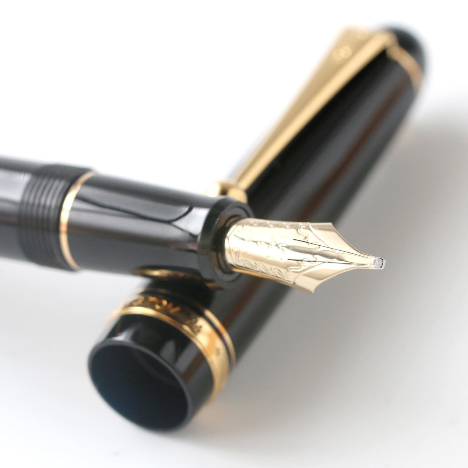 PILOT Custom 74 Fountain Pen 14K Music Stub MS Nib Japan Tested w/ Converter PILOT Custom 74 Fountain Pen 14K Music Stub MS Nib Japan Tested w/ Converter