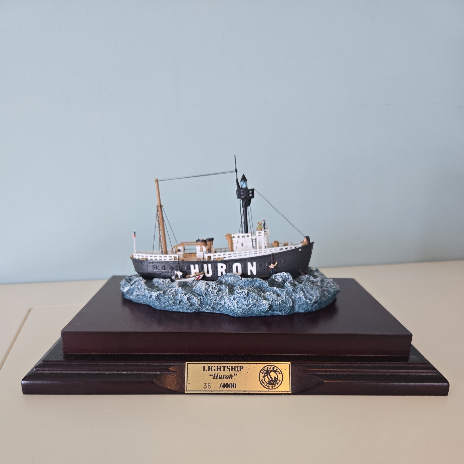 HARBOUR LIGHTS ANCHOR BAY GREAT SHIPS - THE HURON - LIGHT VESSEL NO 103 - AB103S