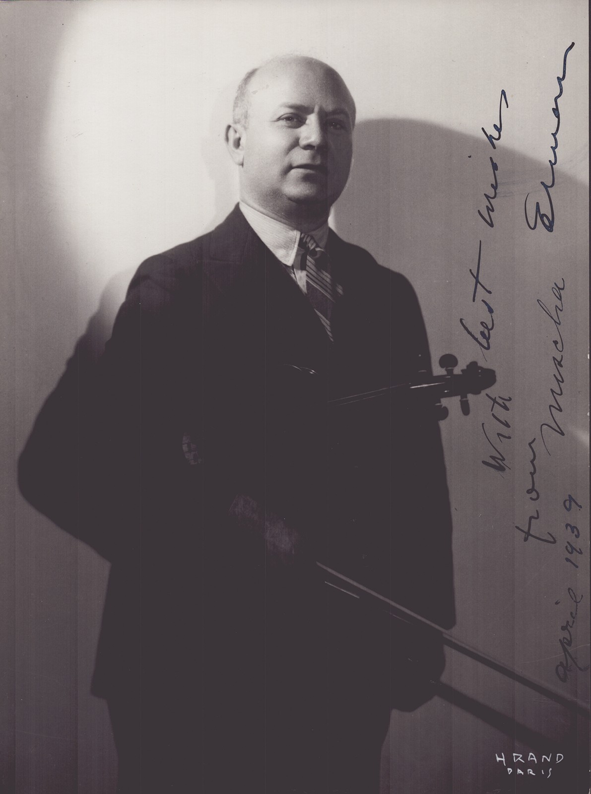 MISCHA ELMAN - AUTOGRAPHED SIGNED PHOTOGRAPH 4/1939