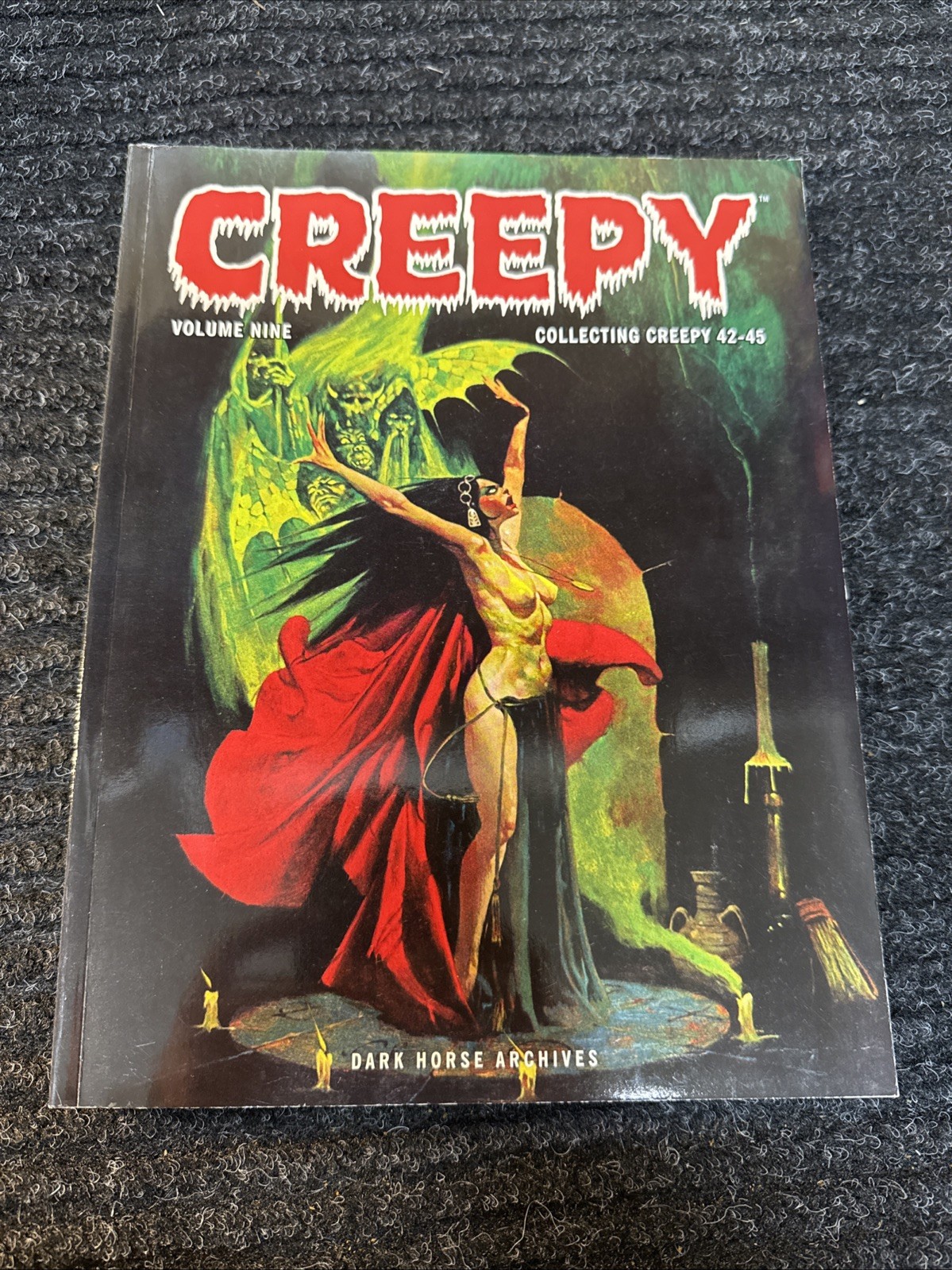 Creepy Archives #9 (Dark Horse Comics) Paperback