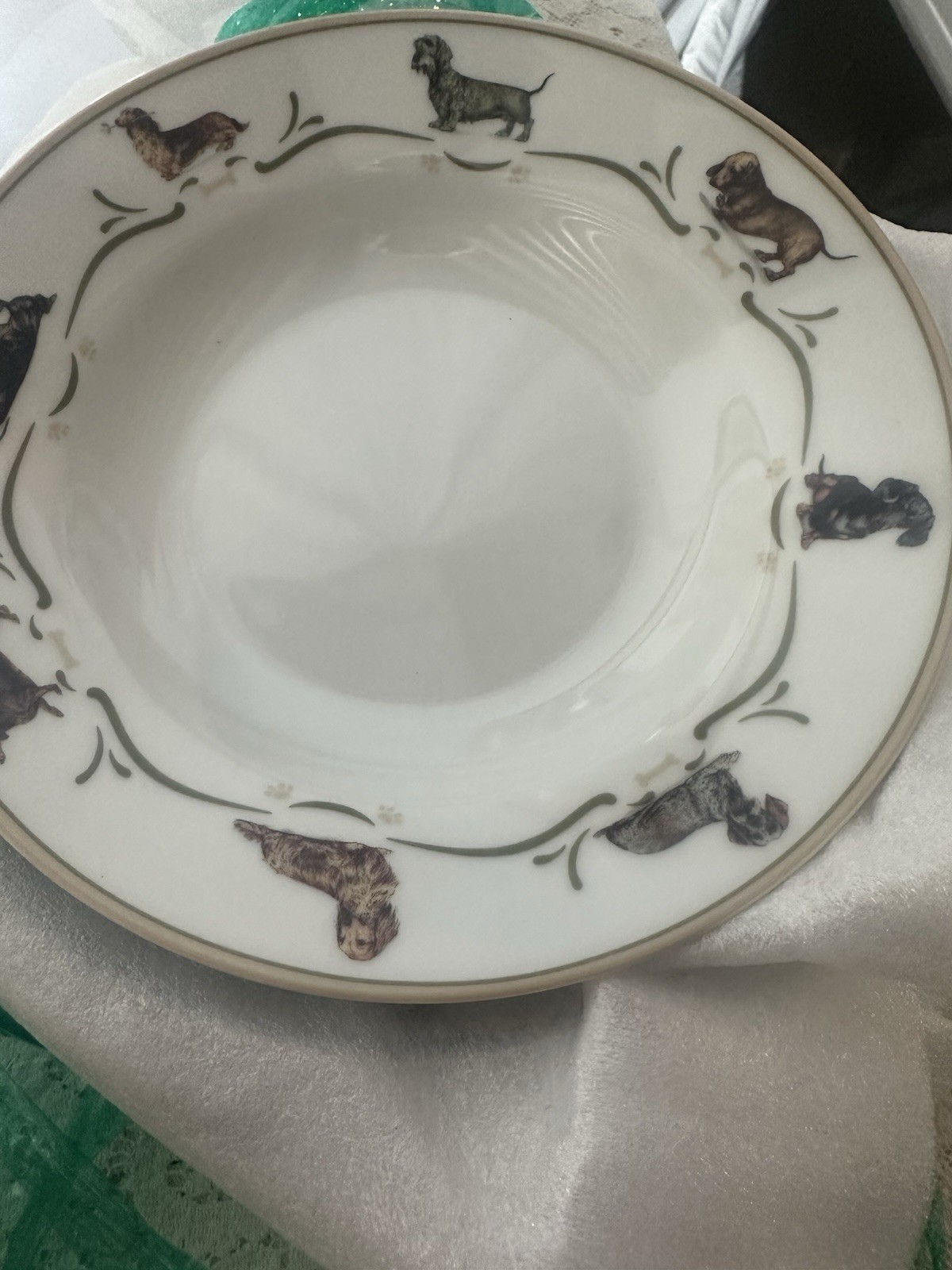 🐾 Danbury Mint Dachshund 16 Piece Dish Set 8 Cups & 8 Bowls Dogs Bones Paws 🐾 🐾 Danbury Mint Dachshund 16 Piece Dish Set 8 Cups & 8 Bowls Dogs Bones Paws 🐾
