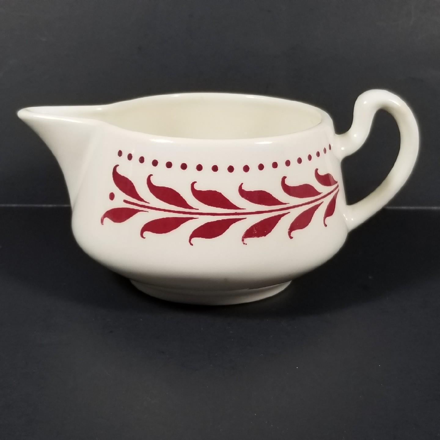 Homer Laughlin HEMLOCK RED CREAMER / Small Gravy Boat Brittany Laurel Leaf Tulip