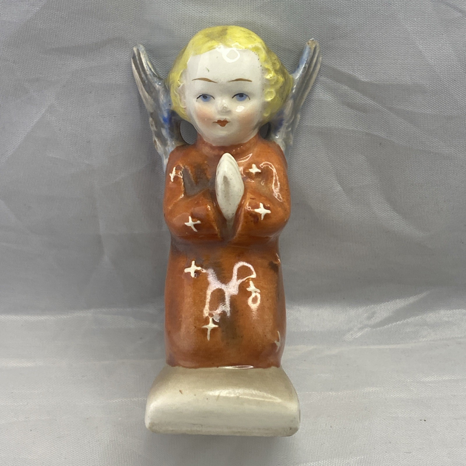 Goebel Angel Kneeling Praying Rust With White Stars 3.5” Christmas Figurine