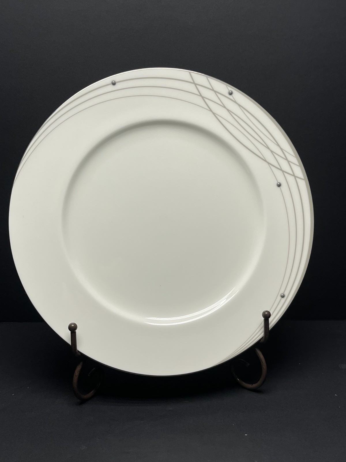 Stunning TUNE by Noritake Bone China Dinner Plate 11\