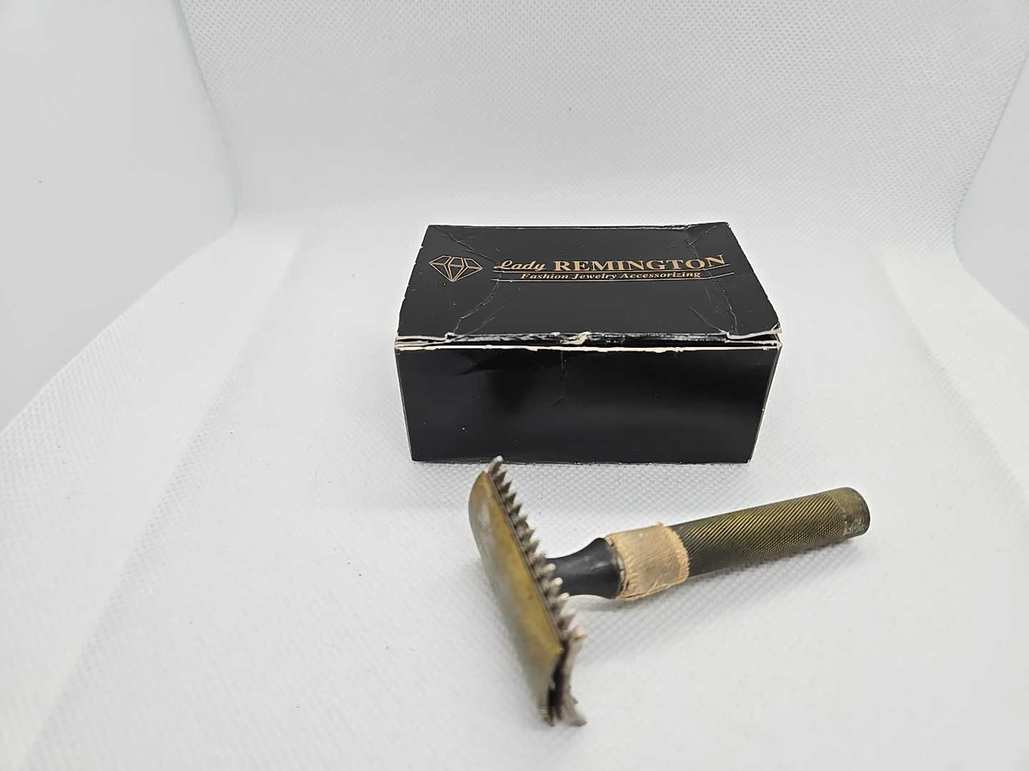 Vintage Antique 1912 Gillette Lady Remington safety razor 3 piece