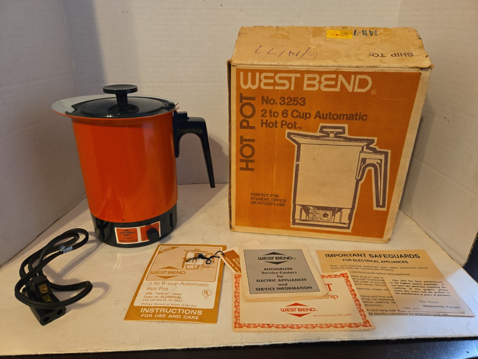Vintage West Bend Automatic Hot Pot 2-6 Cup Model 3253 Complete Tested