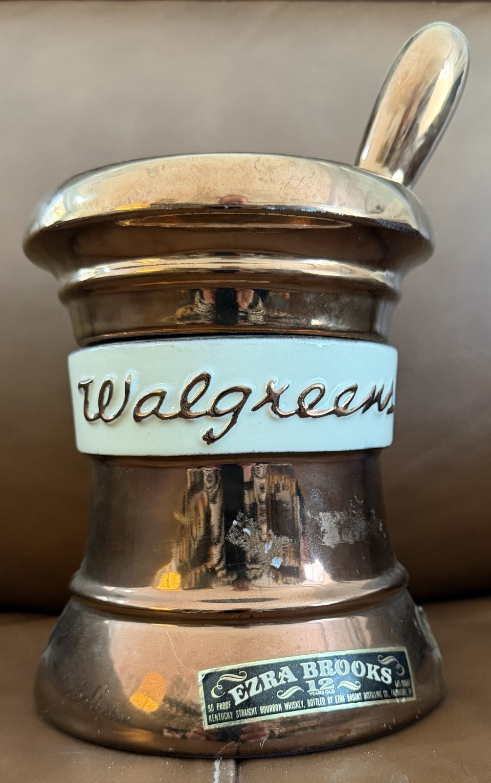 VINTAGE 1973 EZRA BROOKS WALGREENS COPPER HERITAGE CHINA DECANTER VINTAGE 1973 EZRA BROOKS WALGREENS COPPER HERITAGE CHINA DECANTER
