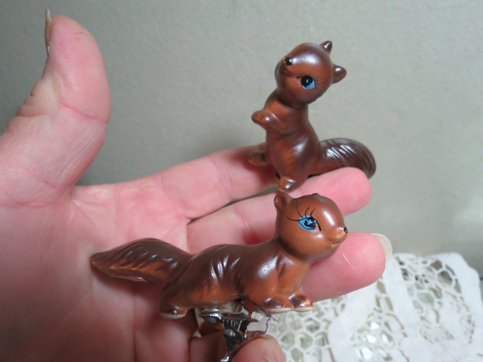 Pair Vintage Enesco Squirrel figurines Clip On #4262 Japan Pair Vintage Enesco Squirrel figurines Clip On #4262 Japan