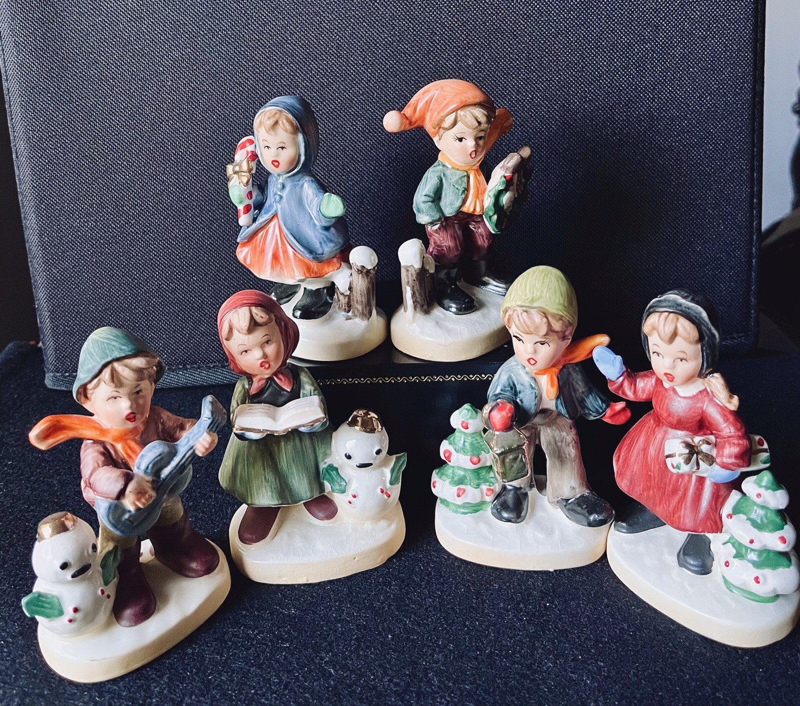 Vintage Set Of 6 NAPCO Napcoware Christmas figurines X-8366 In Flawless Cond