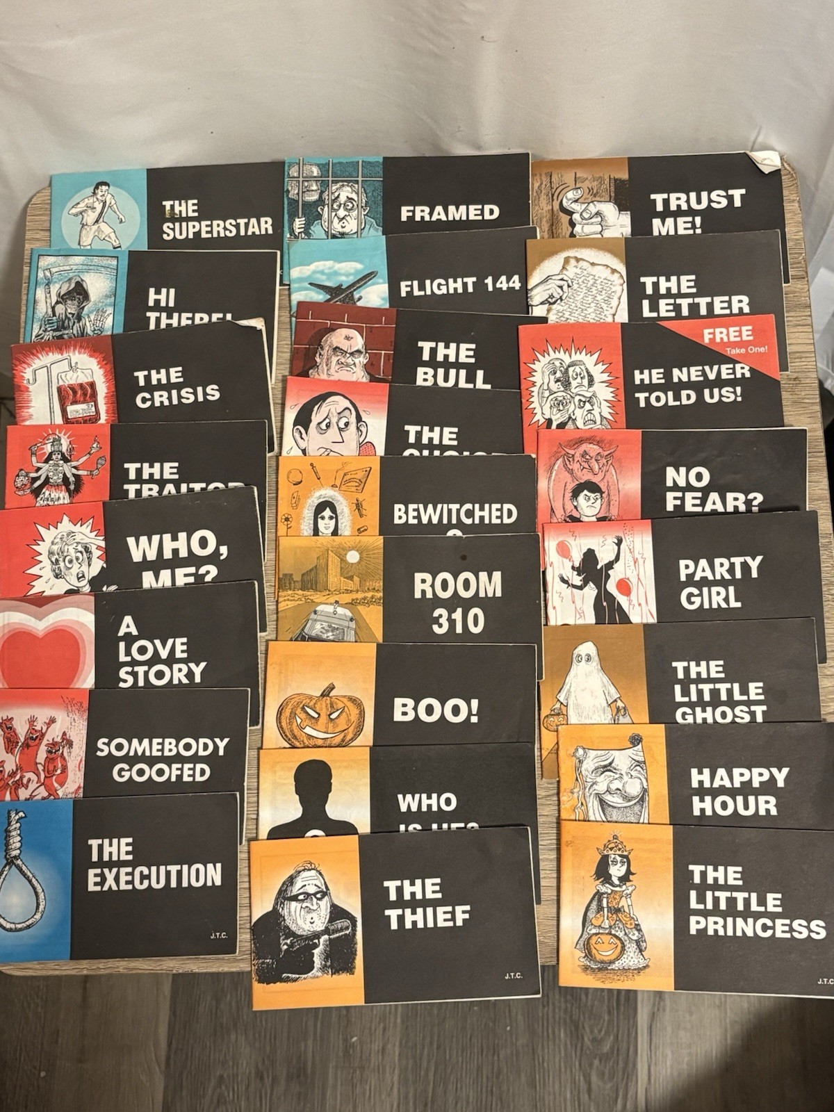 Lot of Jack Chick Publications Tracts Religious Comic Book