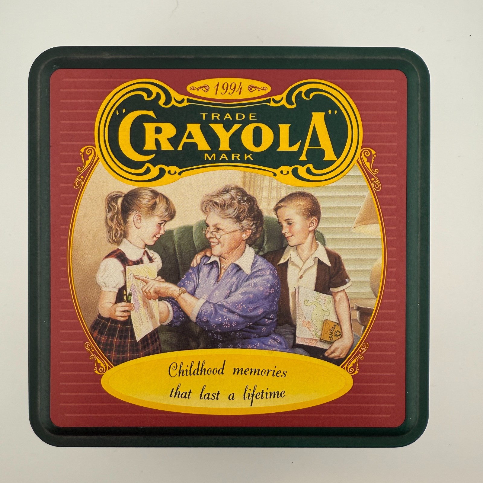 Vintage 1994 Crayola Collector Tin w 64 Crayons Built In Sharpener USA