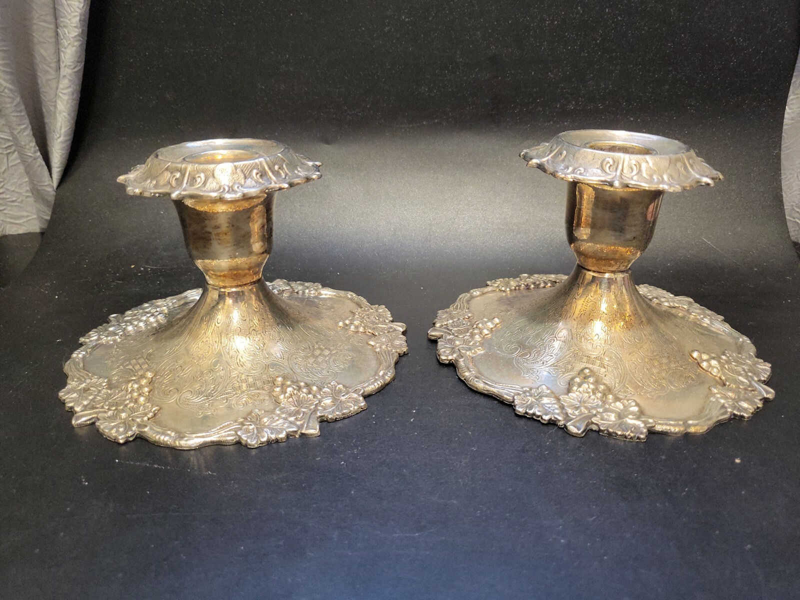 Set of 2 Beautiful Sheffield Reproduction 5583 Silverplate Candlestick Holders 