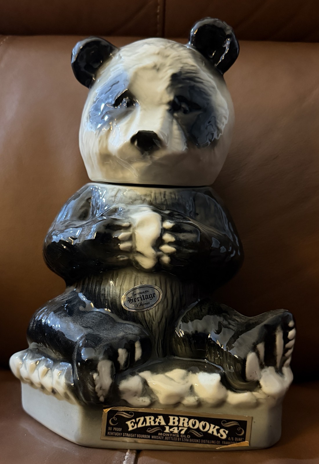 VINTAGE 1972 EZRA BROOKS PANDA BEAR DECANTER VINTAGE 1972 EZRA BROOKS PANDA BEAR DECANTER