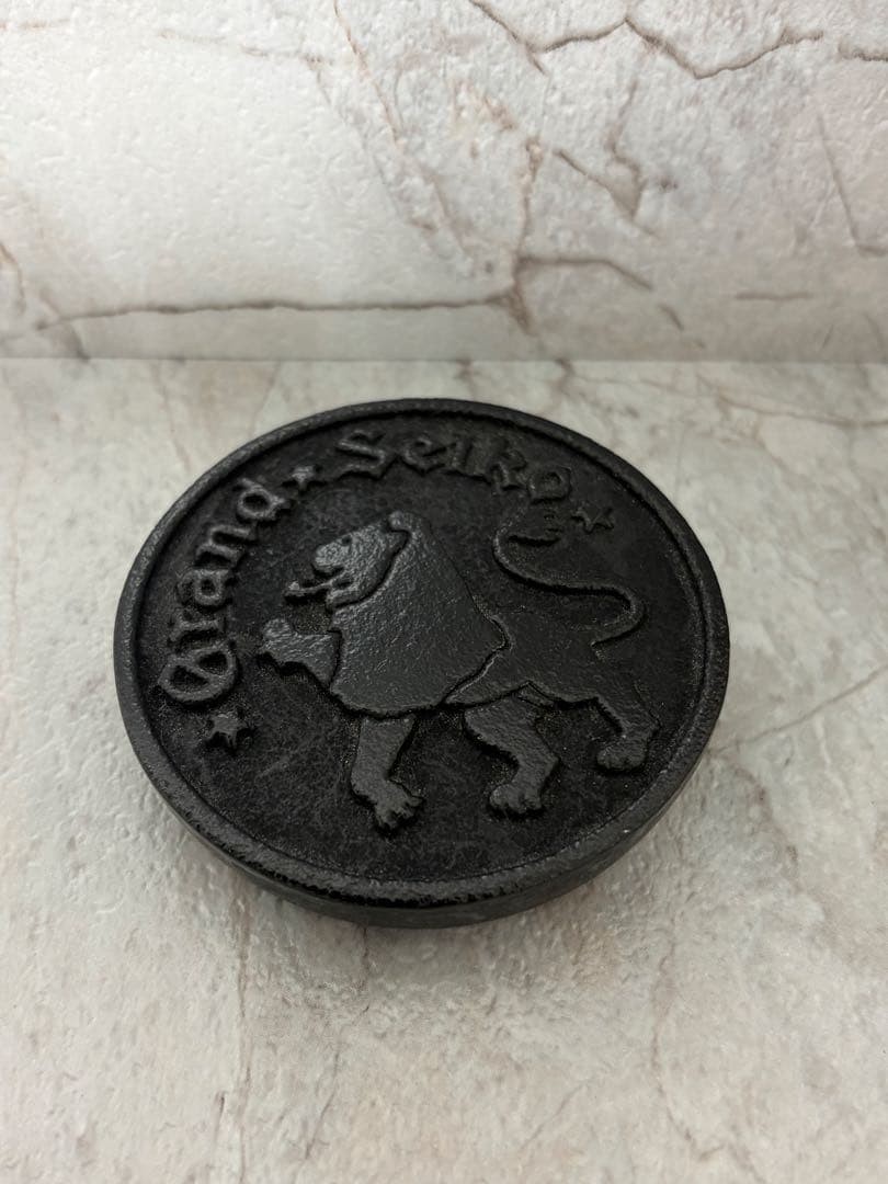 Grand Seiko Iwachu Nambu Tekki Cast Iron Paperweight Lion Logo Novelty Japan