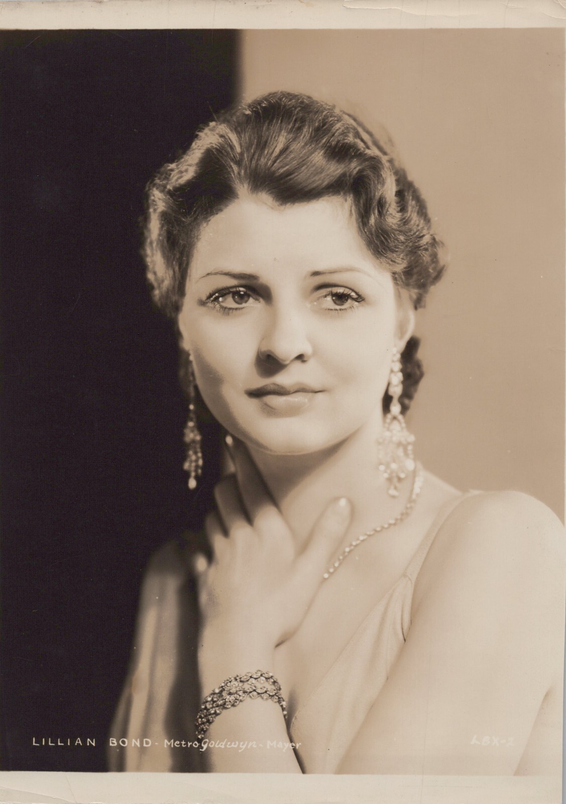 HOLLYWOOD Lilian Bond STYLISH POSE STUNNING PORTRAIT 1930s ORIG PHOTO 135