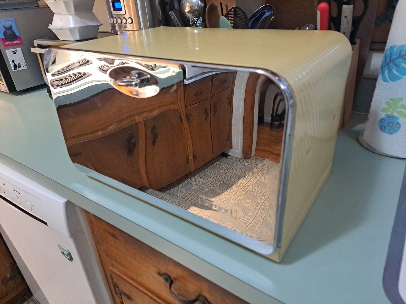 MCM VTG Yellow Chrome Lincoln BeautyBox Bread Box Interior Shelf & Cutting Board
