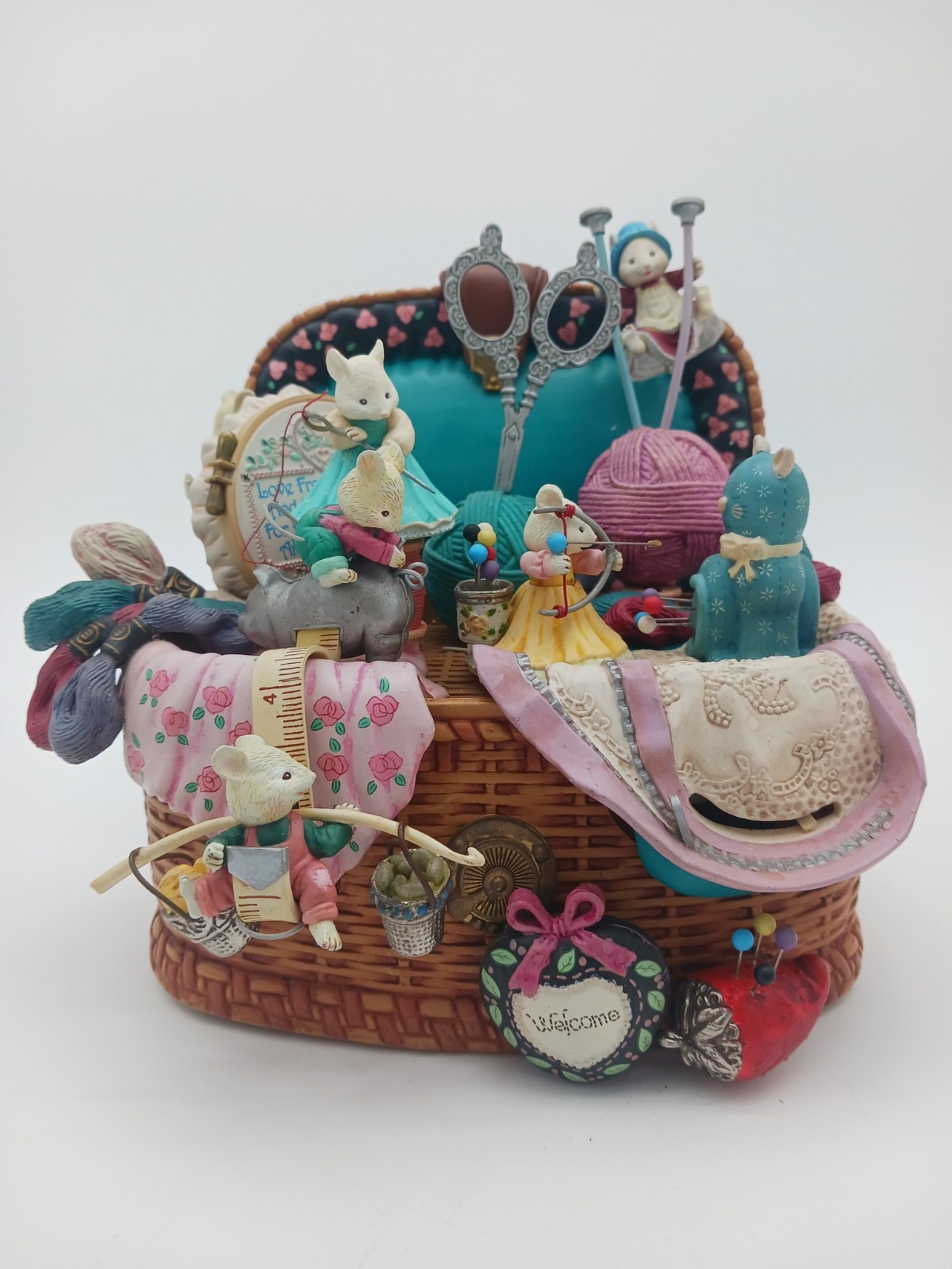 Enesco Knittin' Pretty Small World Of Music Box In Original Box Works Plays READ