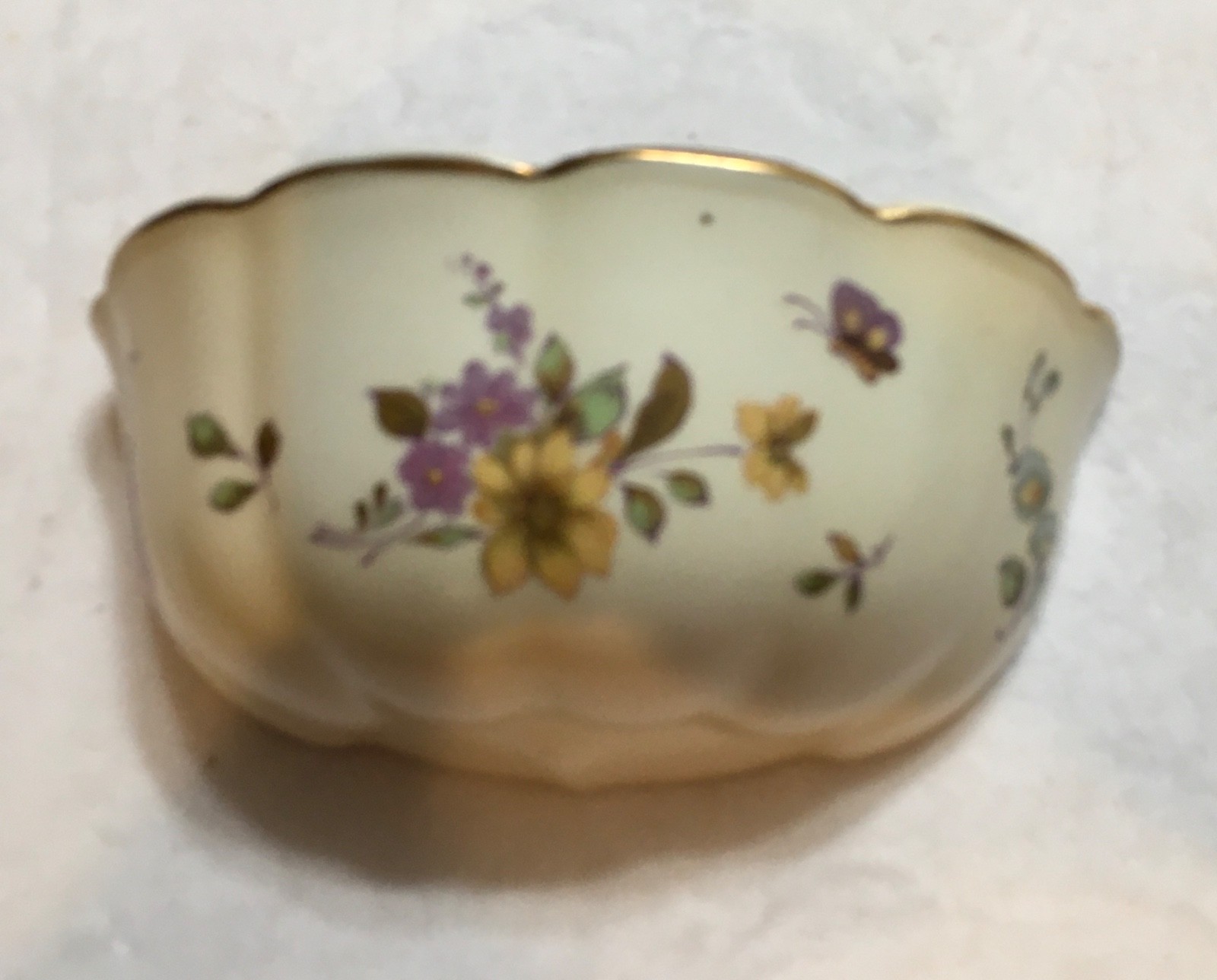 VTG Lefton Trademark Exclusive Japan Porcelain Wall Pocket Planter. Preowned 