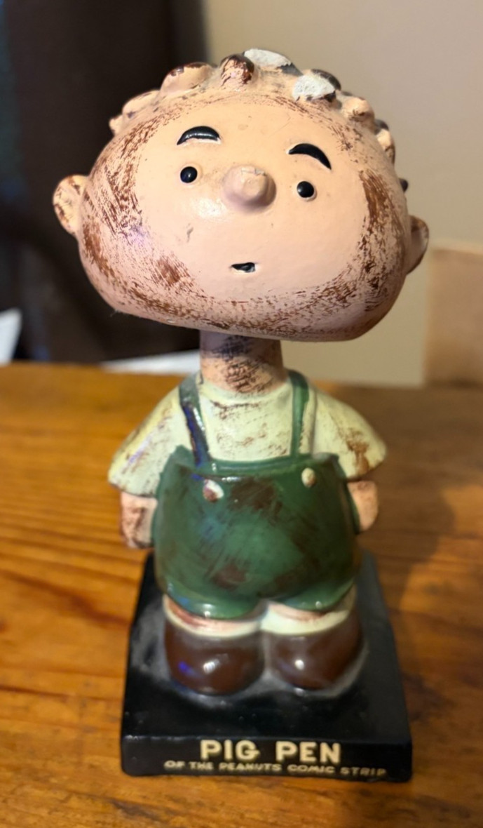 Snoopy Peanuts Pig Pen Lego 1959 paper mache nodder bobble head high grade