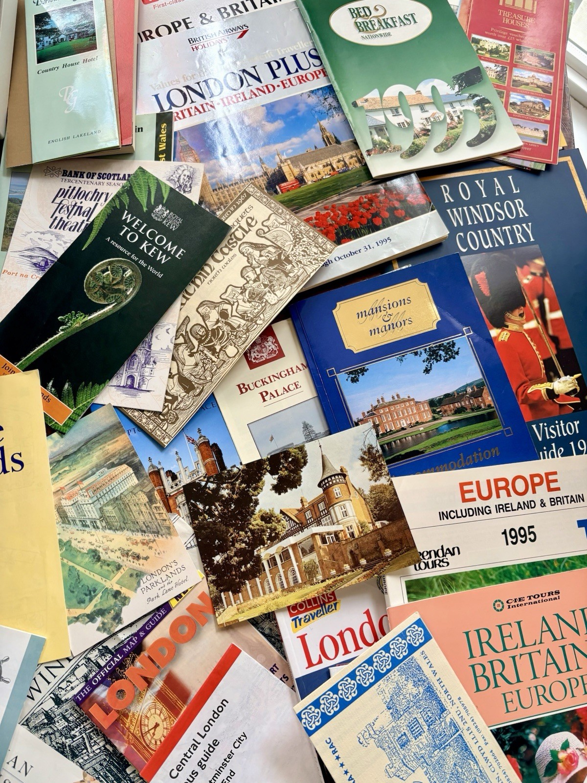 1995 Travel Guides Brochures London UK Castles Wales Scotland Postcard Large Lot