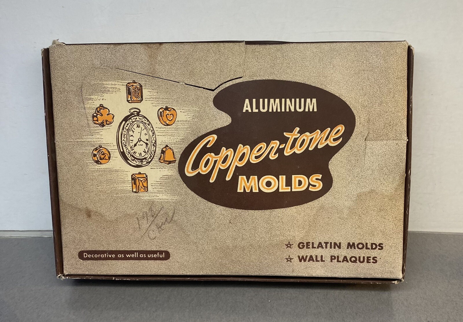 Vintage Mirro Copper Tone Mold Set in Original Display Box Wall Plaques Made USA