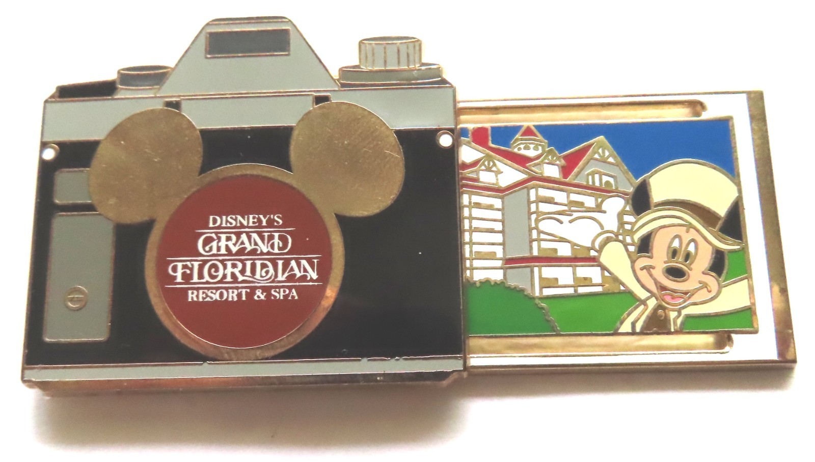 Walt Disney World pin: Resort Camera - Grand Floridian with Mickey (AP)